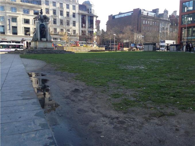 Piccadilly Gardens: Bogland